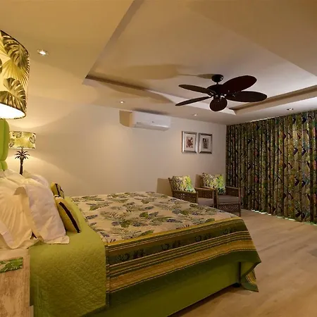 Bed & Breakfast Three Palms San Luis de Sabinillas